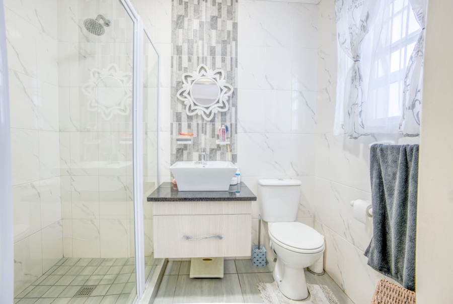 3 Bedroom Property for Sale in Nahoon Valley Park Eastern Cape